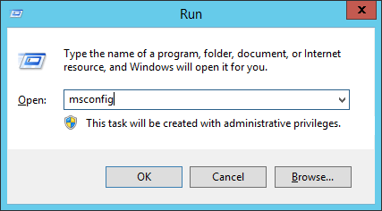 Presionamos la tecla de Windows + R, y se nos abre esta pantalla, escribimos "msconfig" y damos clic a OK.